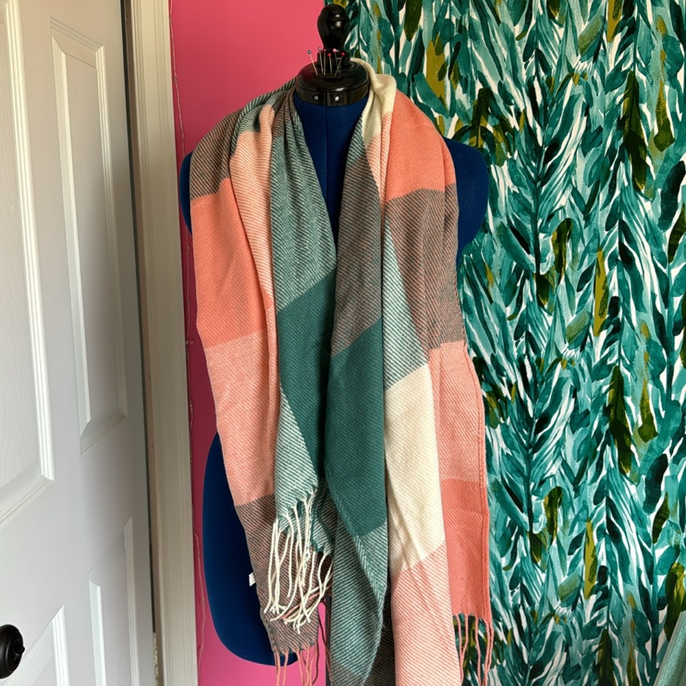 Pink and green rectangle scarf